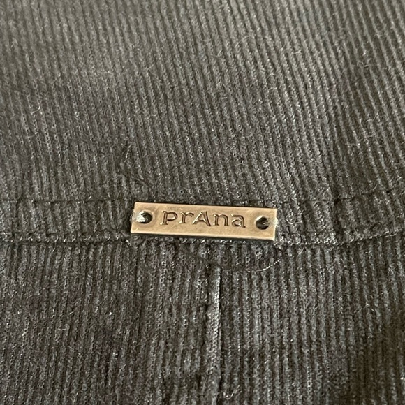 prAna Canyon Cord Skirt in Washed Black sz. 4 - Picture 5 of 8